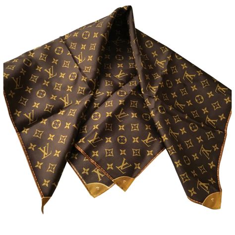 louis vuitton silk scarf women's.